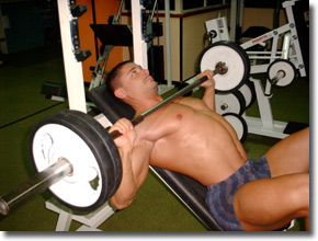 Fitness - Figura 51 - Bench Press su Panca a 30